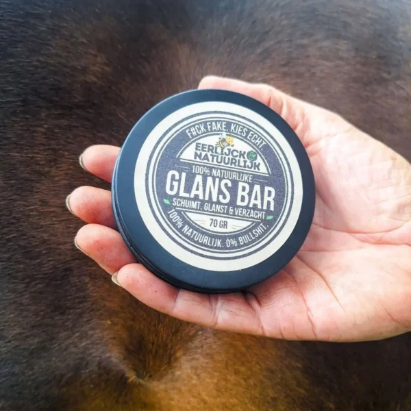 Glans Spray op paard manen_converted Glans en Zachte Vacht Shampoo Bar – Puur Natuur
