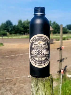 Hoef Spray op paal weide
