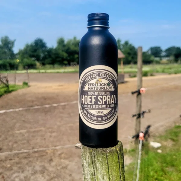 Hoef Spray op paal weide Hoef Spray op paal weide