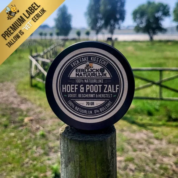 Tallow Hoef & Poot Zalf op paal in weide