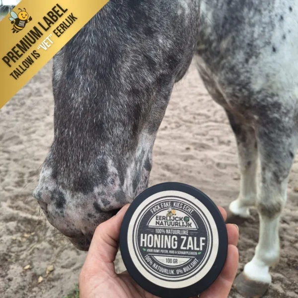 Tallow & Honing zalf bij pony Tallow & Honing zalf bij pony