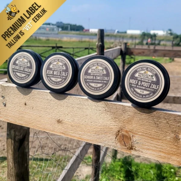 Tallow Schuur & Zweet Zalf op hek Tallow Schuur & Zweet Zalf op hek