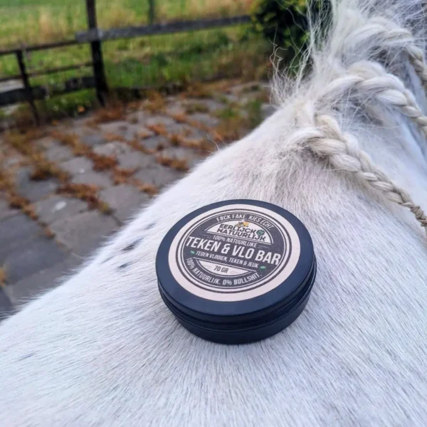 Teken & Vlo Shampoo bar op paard pony Teken & Vlo Shampoo bar op paard pony