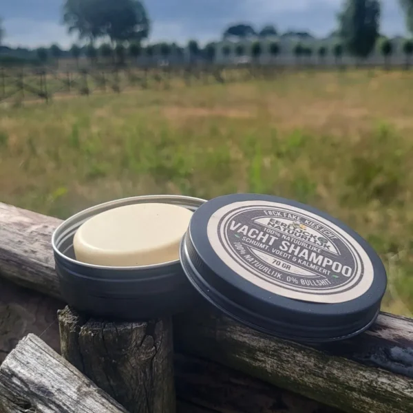 Vacht shampoo bar open Vacht shampoo bar open