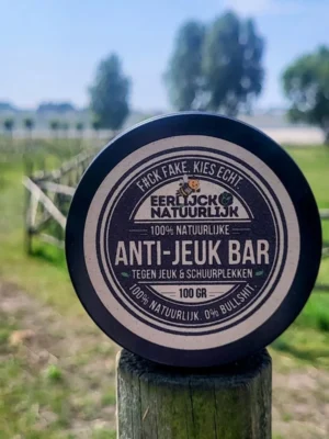 anti jeuk Shampoo Bar op paal weide