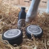 straal hoefzalf met andere hoef en poot producten in stal